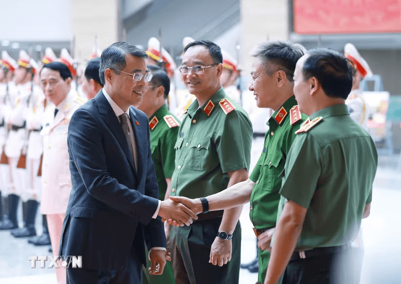 thu-tuong-hop-cong-an.png