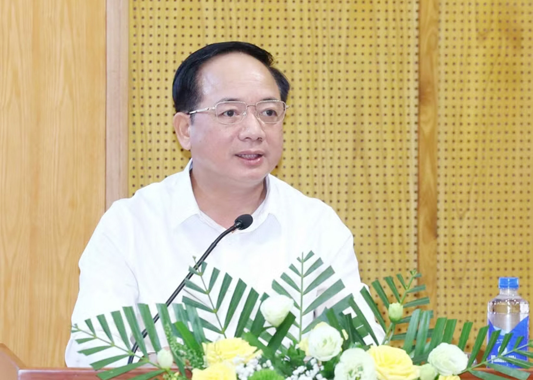 trinh-van-quyet.jpg