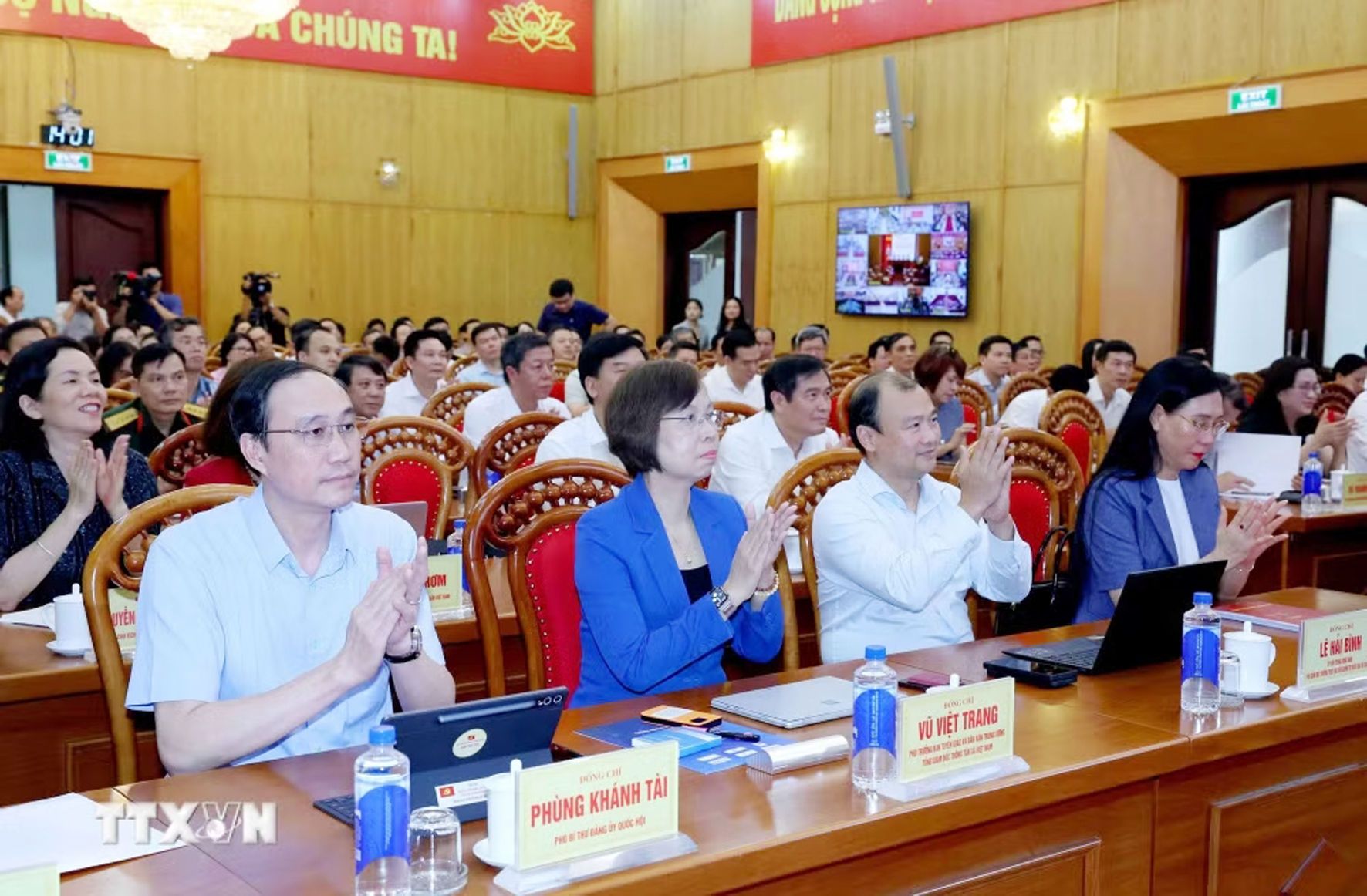 tuyen-gao.jpg