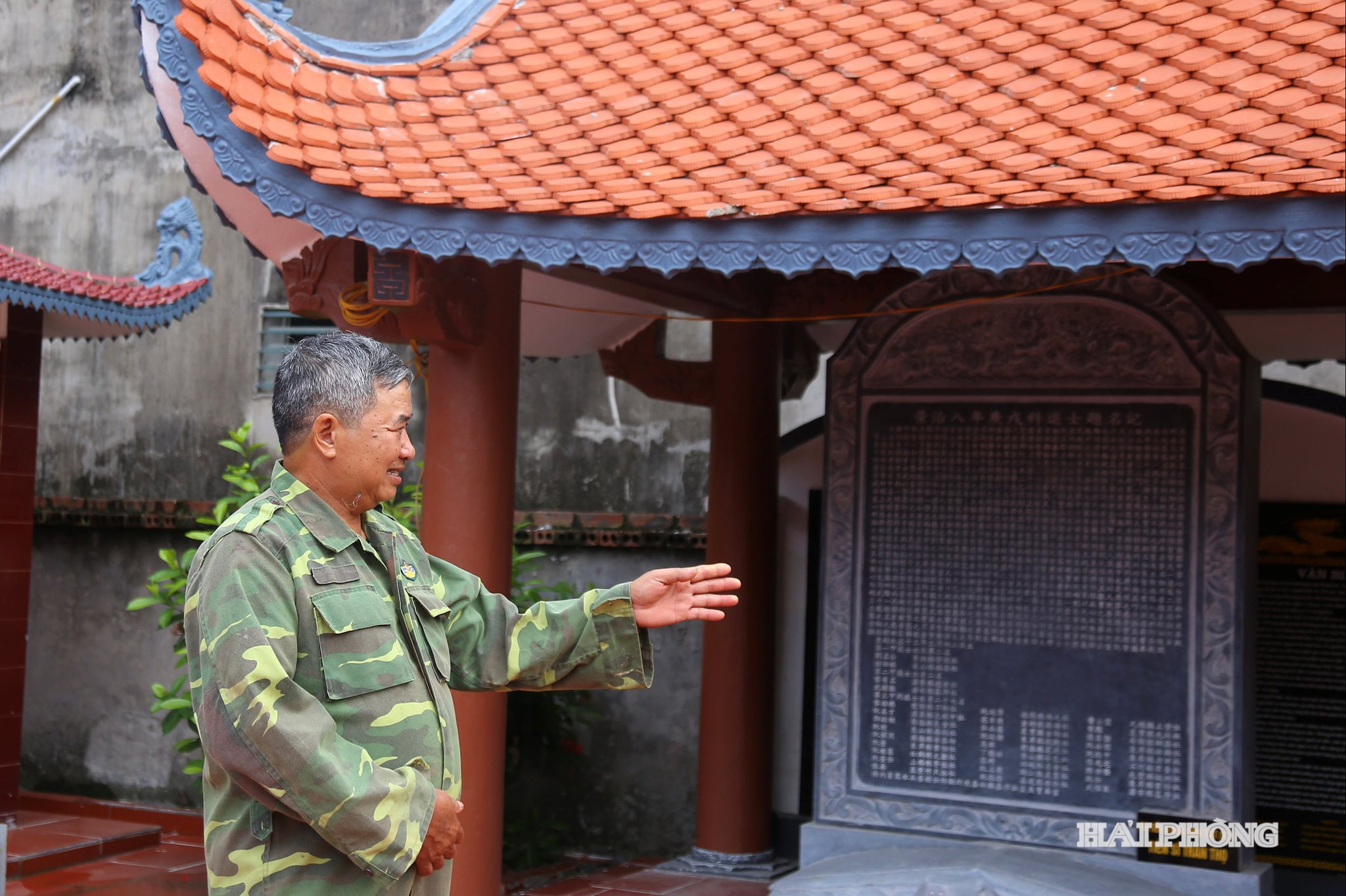 dong-ho-tran-dien-tri4.jpg