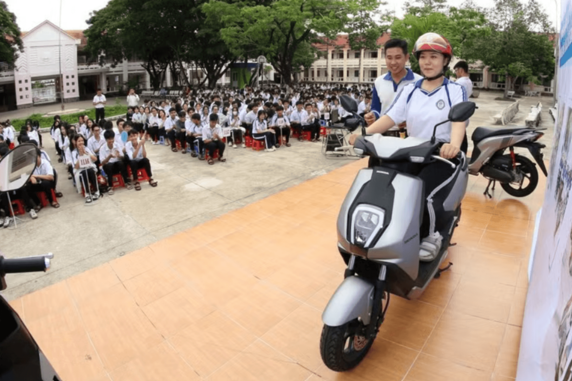 INFO HEADER 3x2 (8)