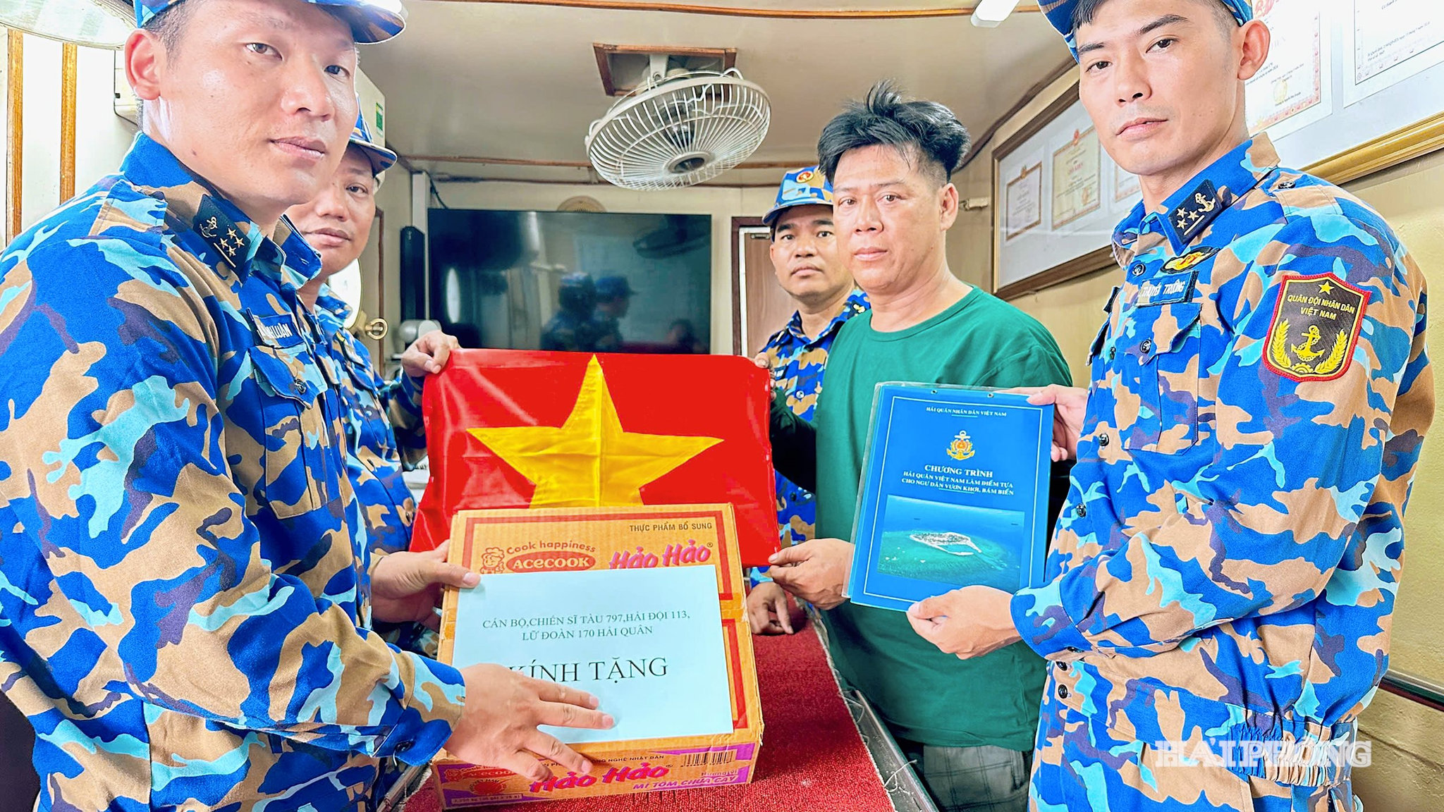 tang-qua.jpg