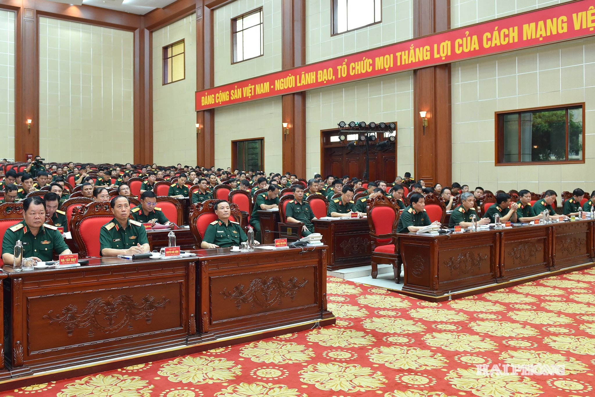 Các đại biểu dự hội nghị.