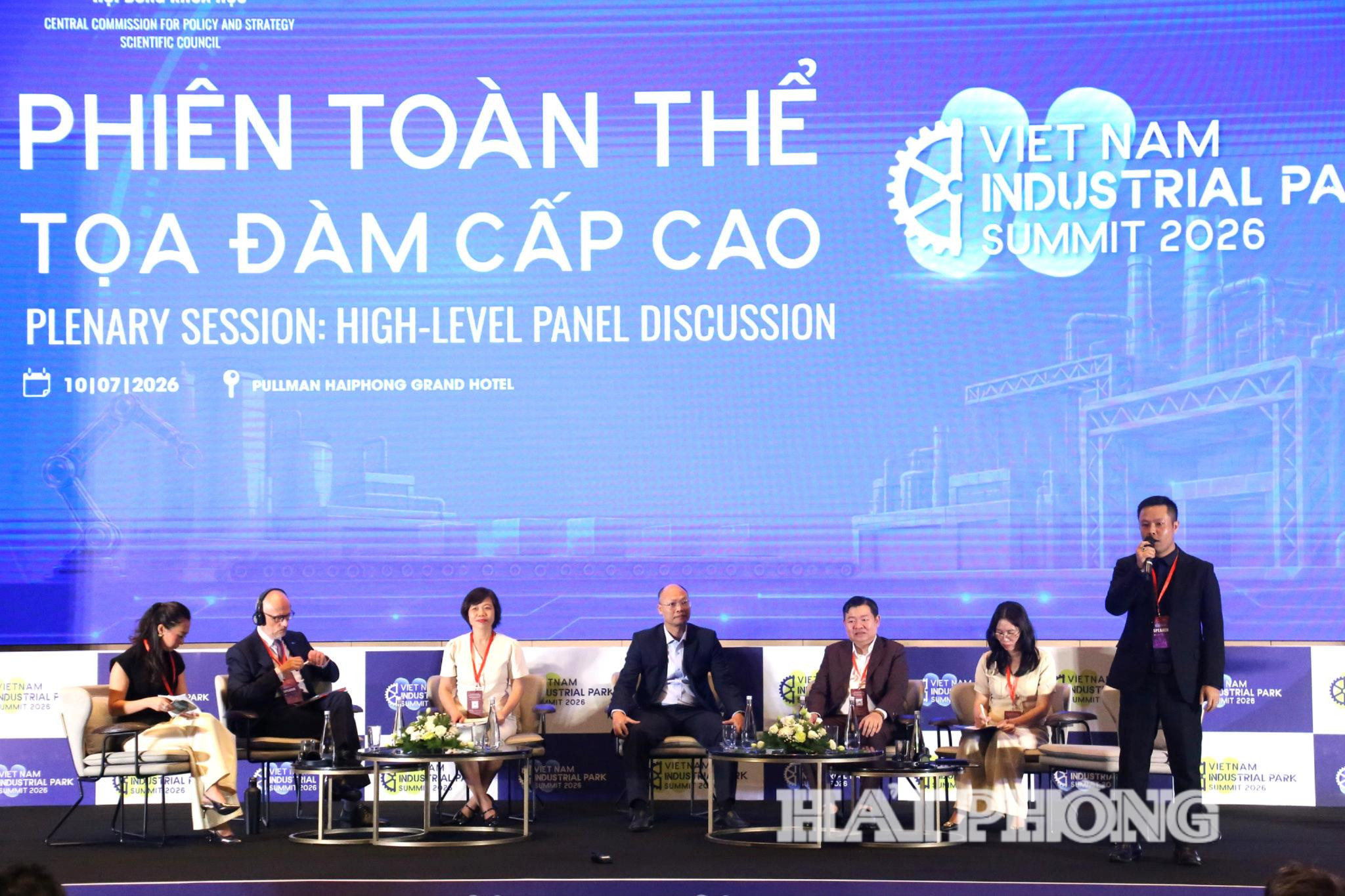 toa-dam-cap-cao(1).jpg