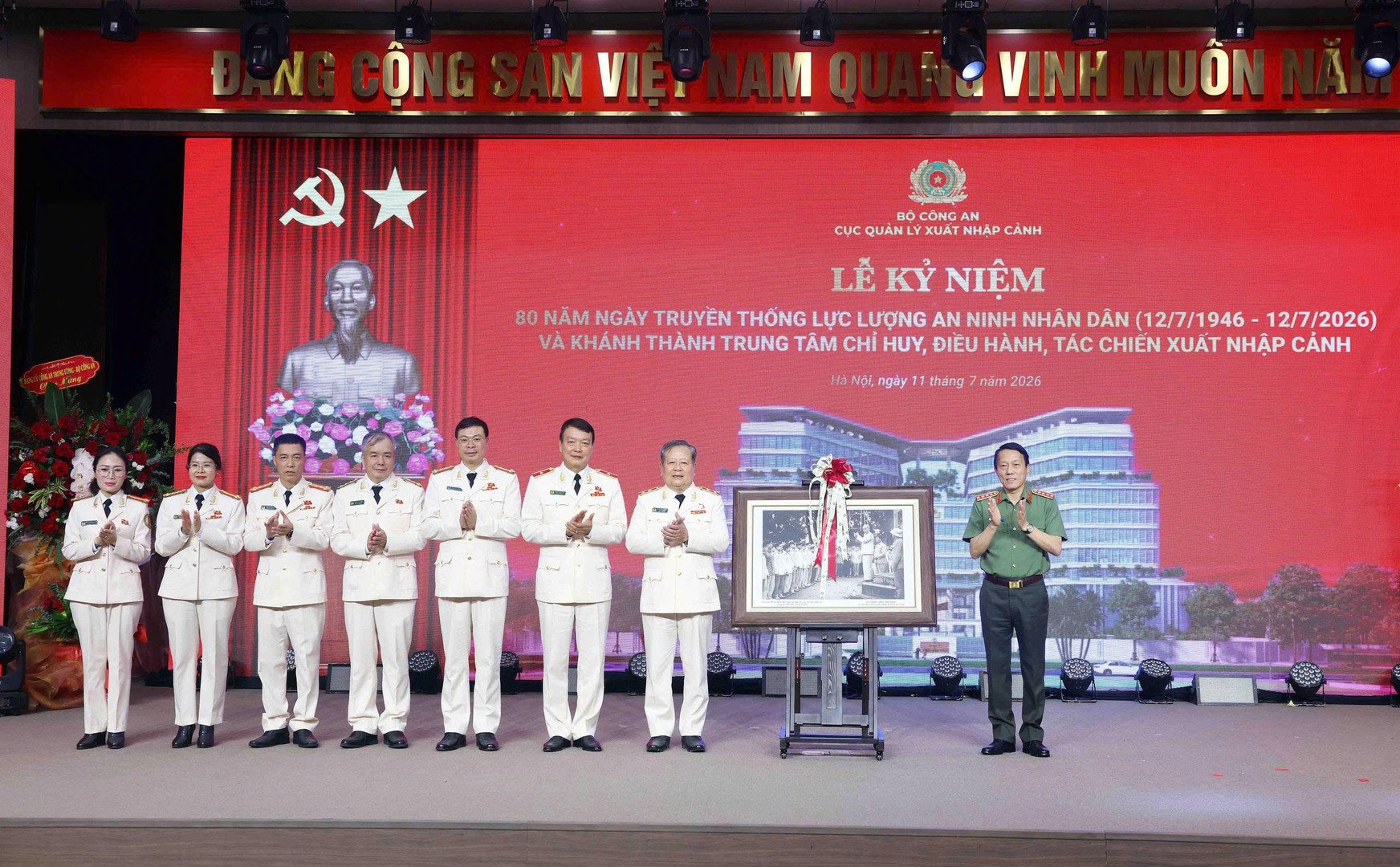 cuc-xuat-nhap-canh.jpg
