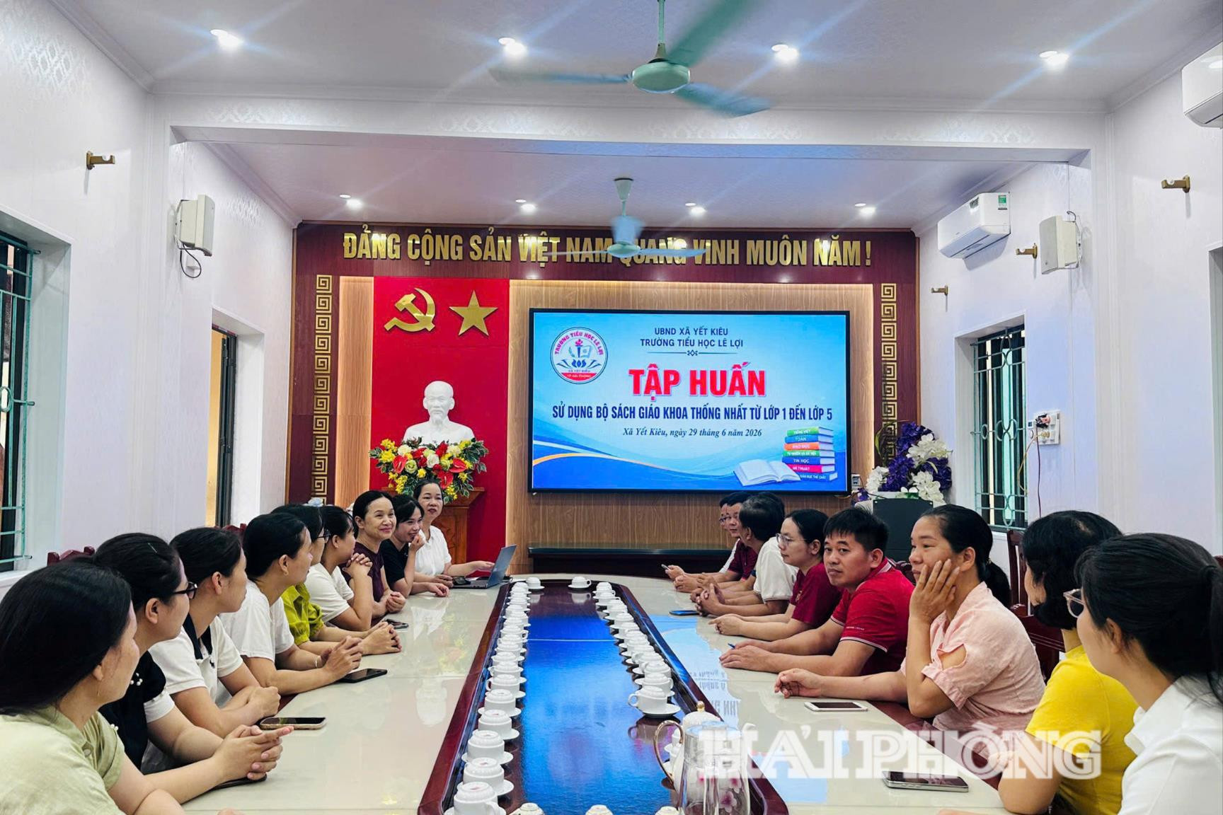 tap-huan-sach(1).jpg