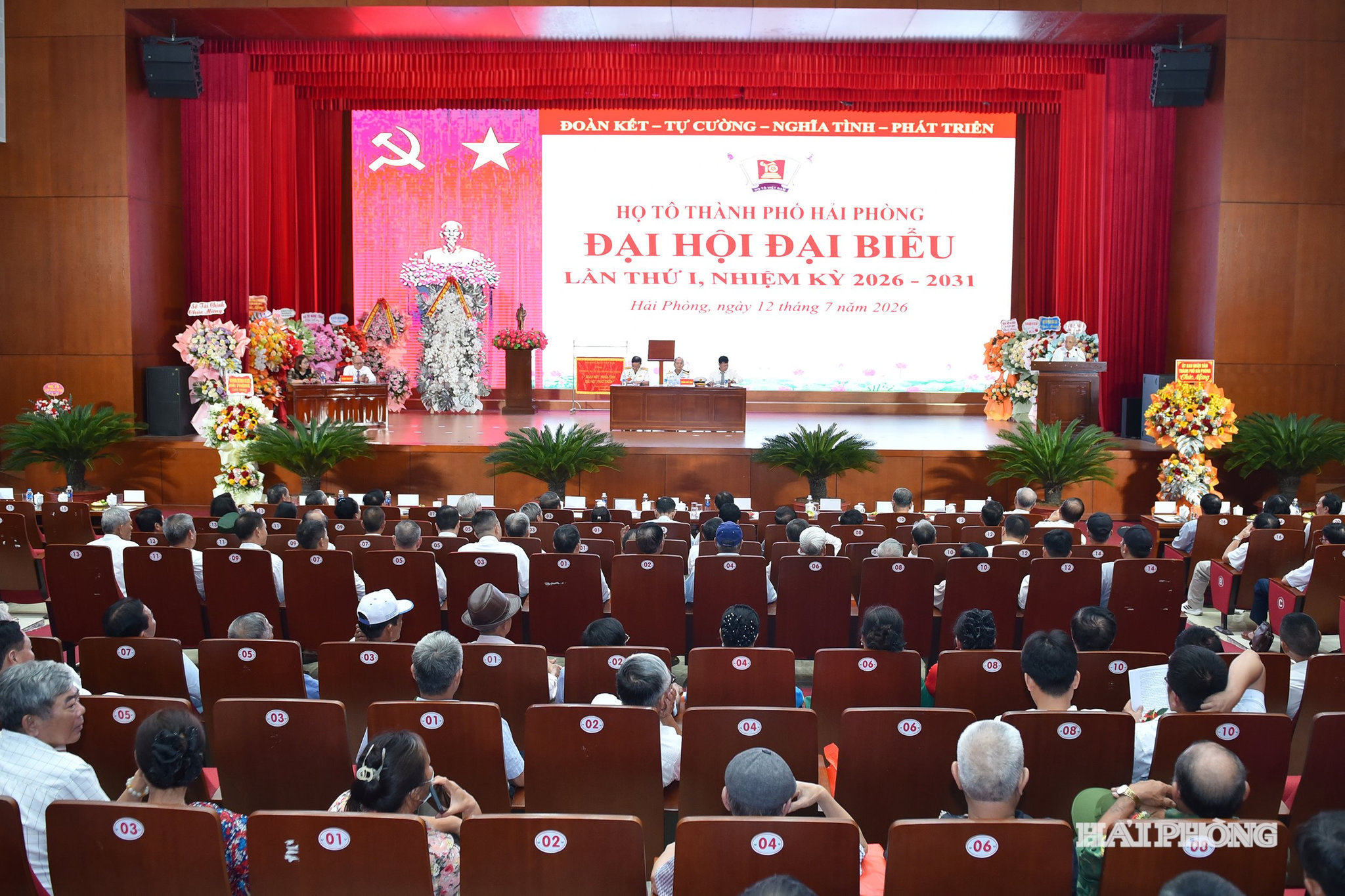 Quang cảnh đại hội.