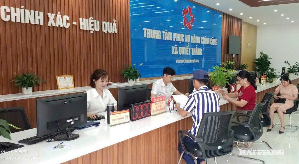 hanh-chinh-cong.jpg