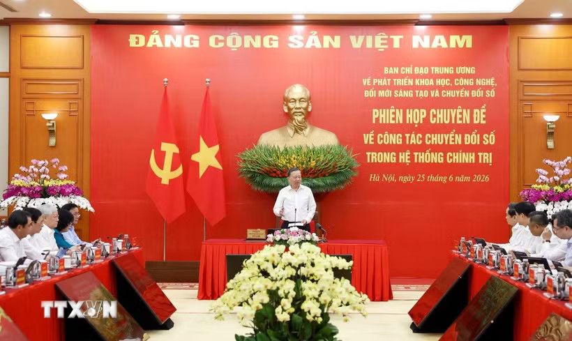 Tổng Bí thư, Chủ tịch nước Tô Lâm chủ trì Phiên họp chuyên đề về công tác chuyển đổi số trong hệ thống chính trị, chiều 25/6/2026. (Ảnh: Thống Nhất/TTXVN)