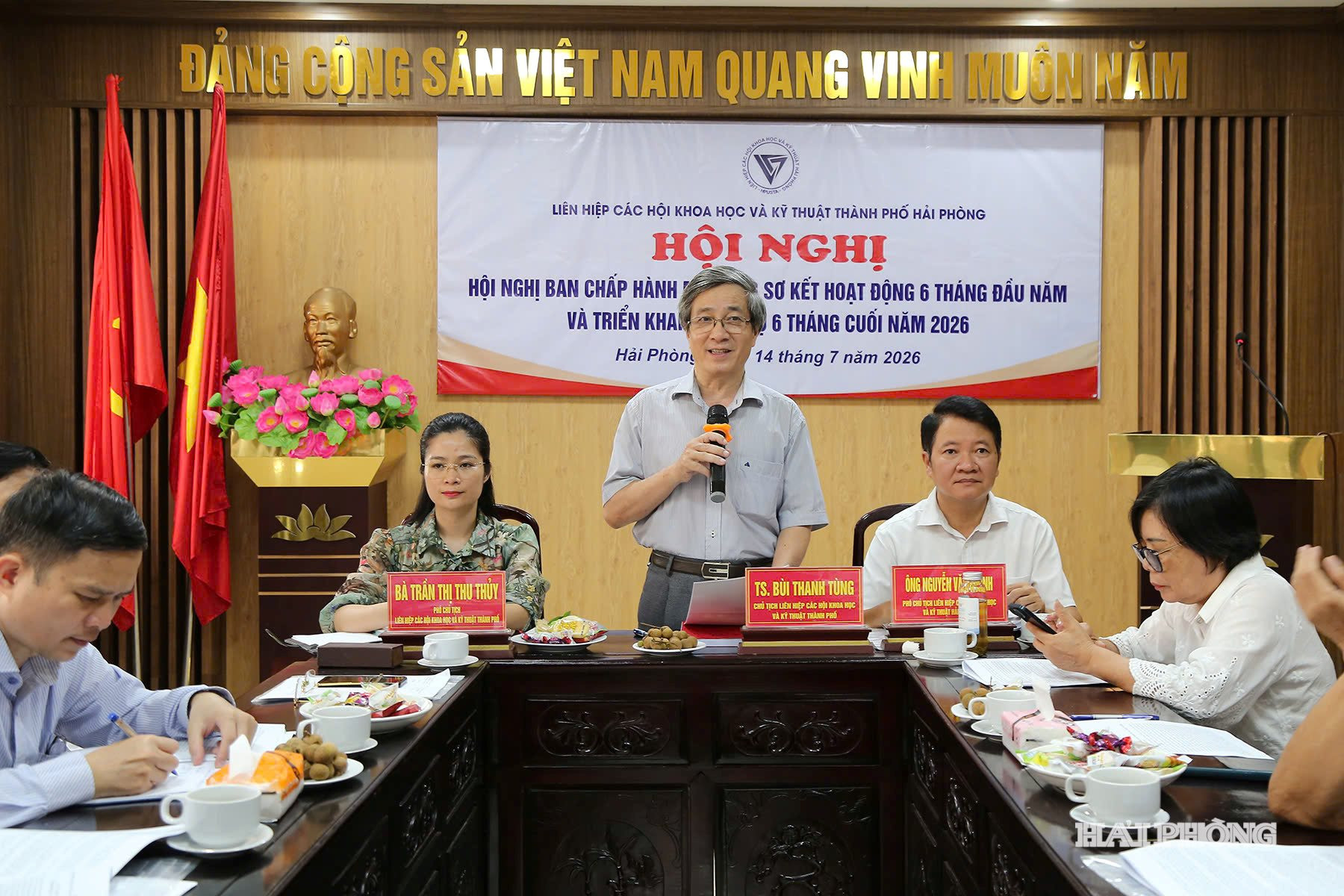 hoi-khoa-hoc-4.jpg