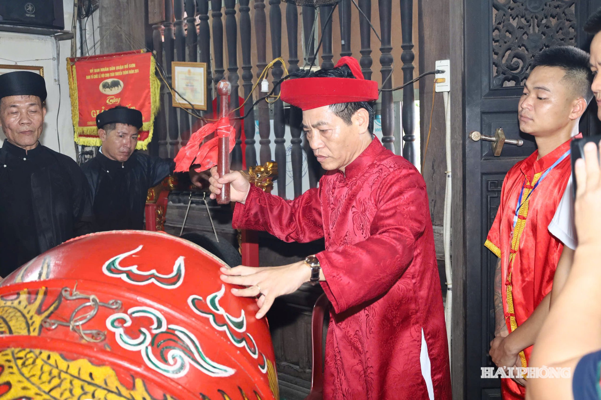 khai hoi choi trau 4