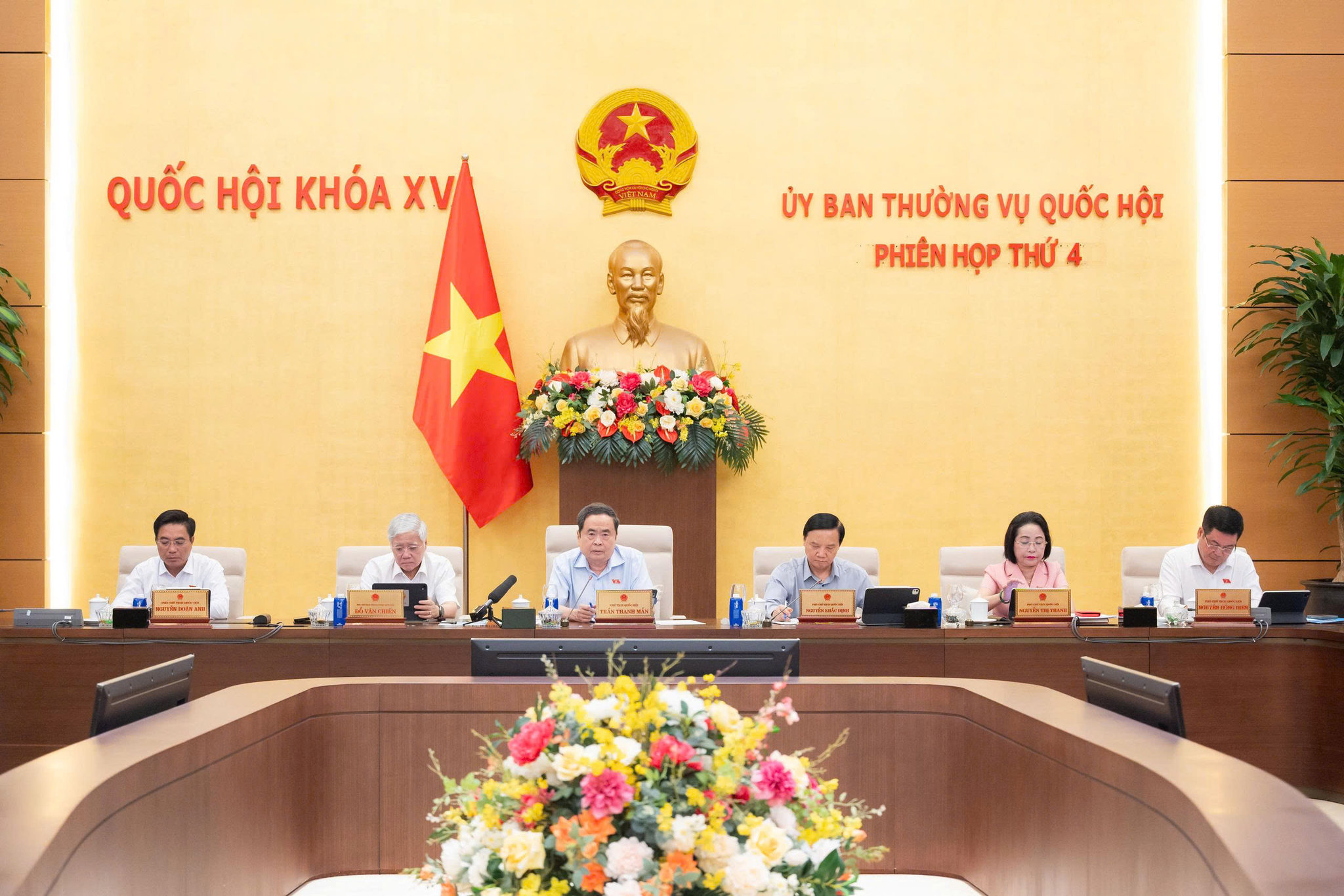 chu-tich-quoc-hoi-phat-bieu-157.jpg