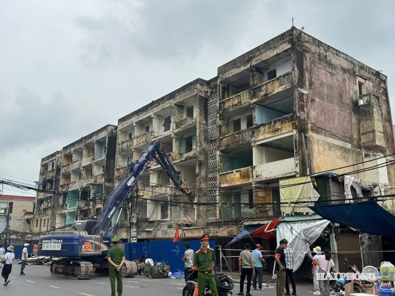 cuong-che3.jpg