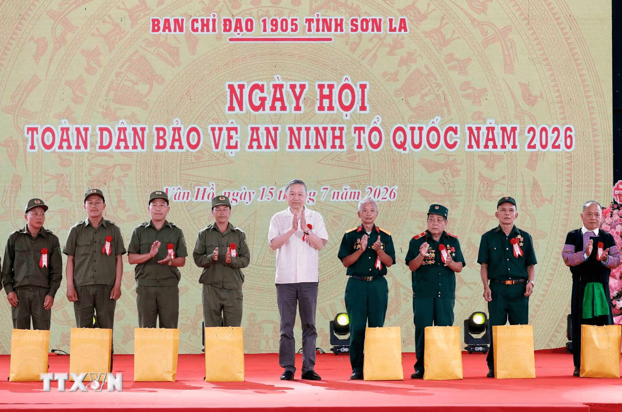 tong-bi-thu-tham-son-la-03.png