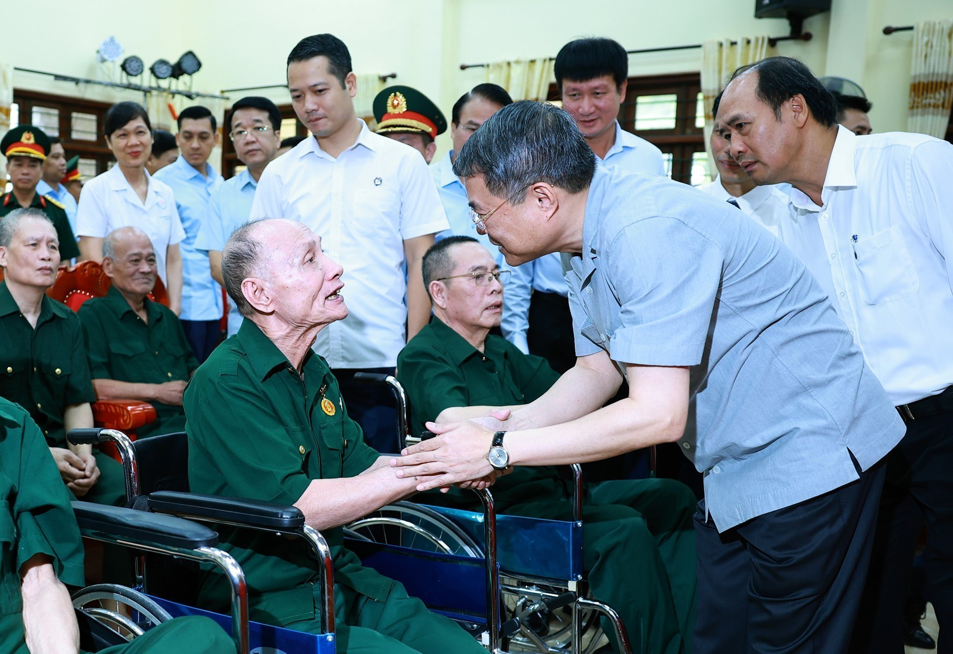 vnapotalthutuongthamtrungtamdieuduongthuongbinhkimbang8890469-178416968604860014994.jpg