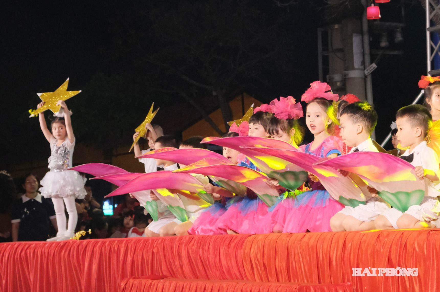 bieu-dien-van-nghe.jpg
