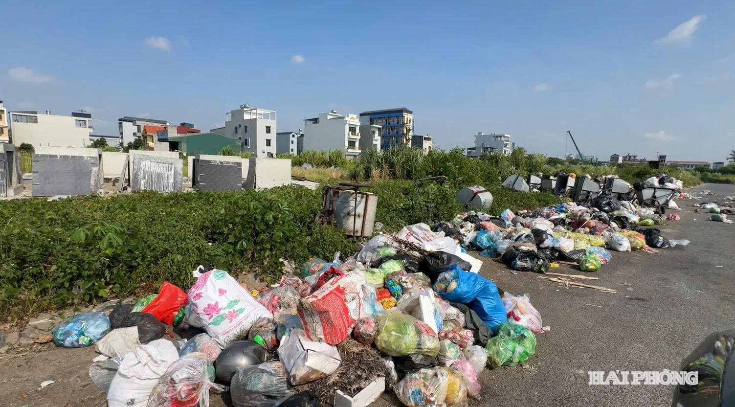 rac-thai-nong-thon.jpg