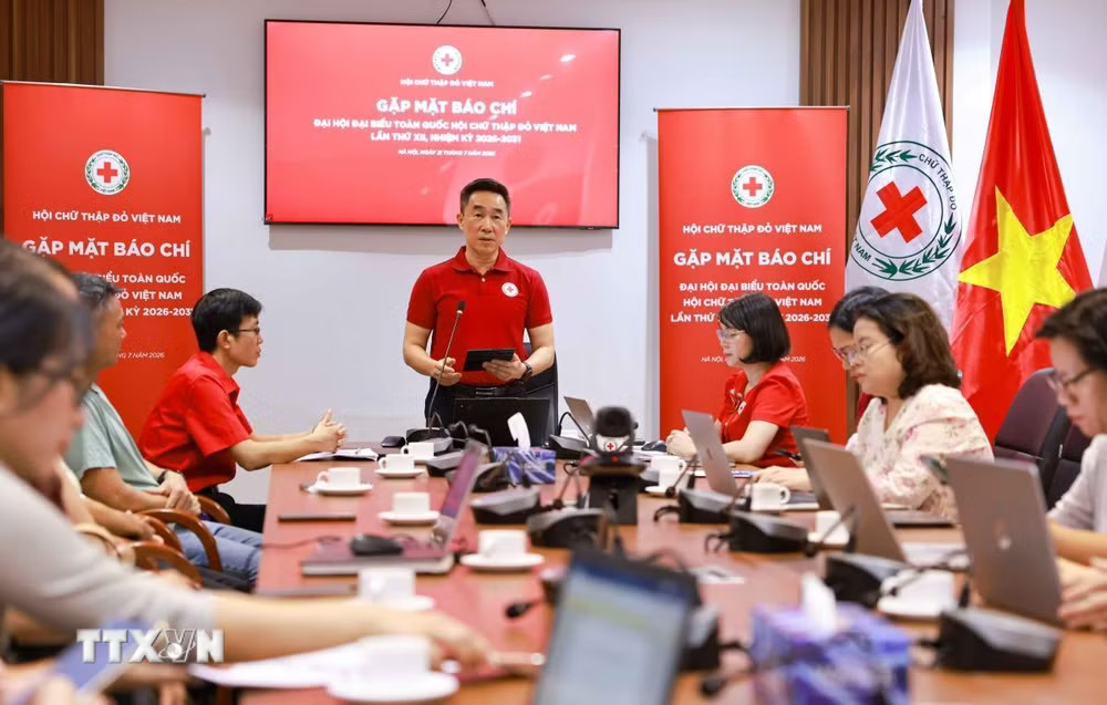 Ông Nguyễn Hải Anh, Phó Chủ tịch, Tổng Thư ký Trung ương Hội Chữ thập Đỏ Việt Nam cung cấp thông tin về Đại hội trong buổi gặp mặt các cơ quan thông tấn, báo chí. (Ảnh: Thanh Tùng/TTXVN) ttxvn-chu-thap-do.jpg