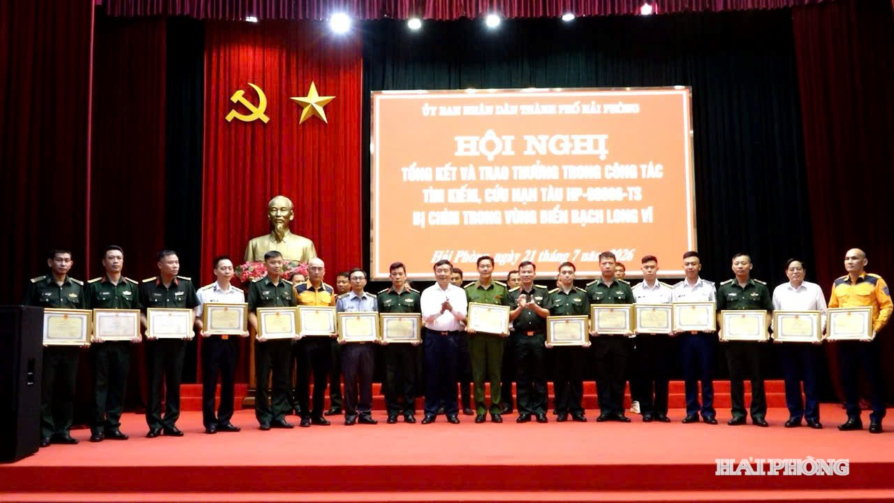 trao-thuong 2