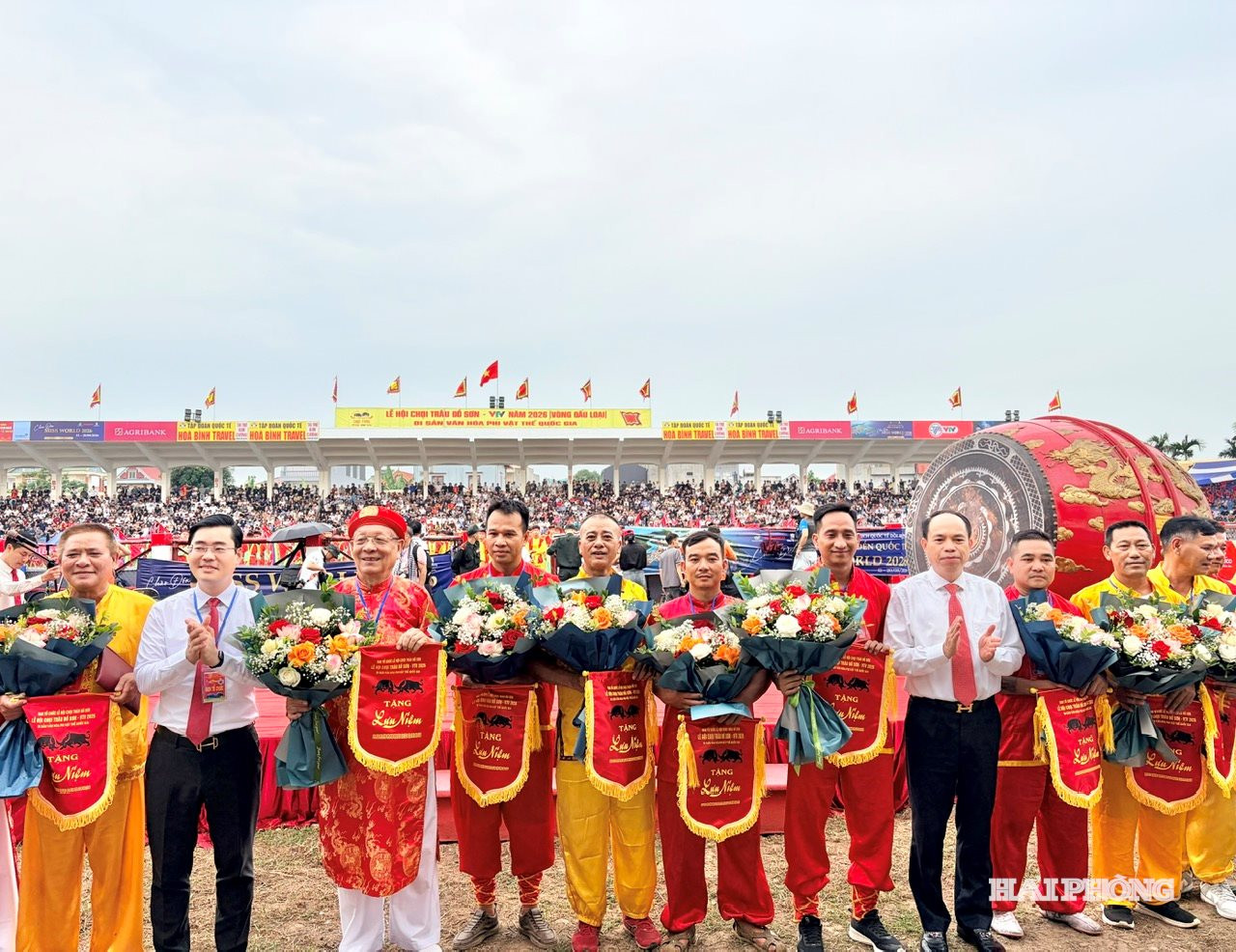 vong loai trau 8