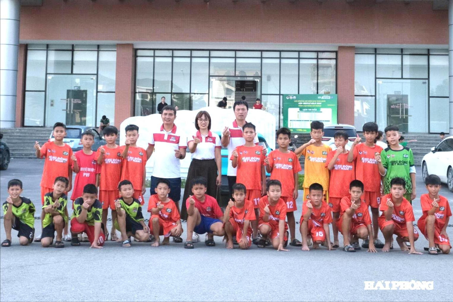 bong-da-u11-hai-phong-1-.jpg
