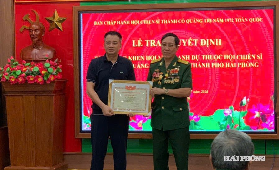 cuu-chien-binh.jpg