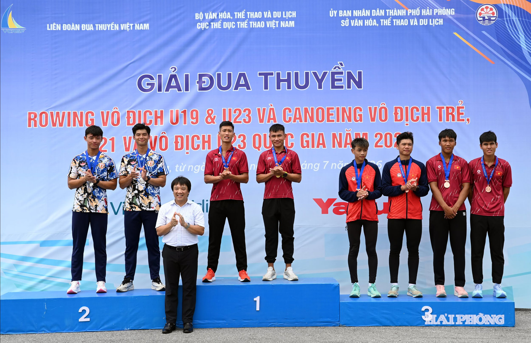 dua-thuyen4(1).jpg