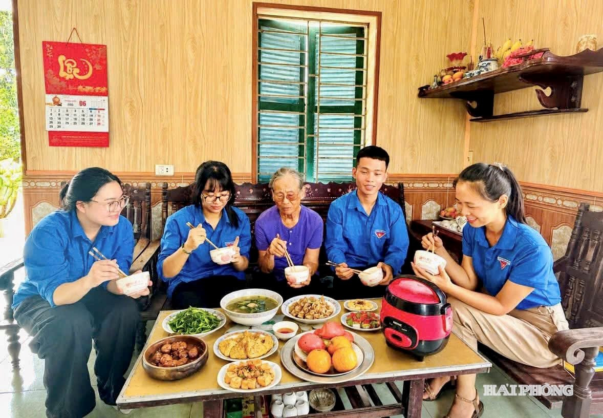 tuoi-tre-den-on-dap-nghia7.jpg