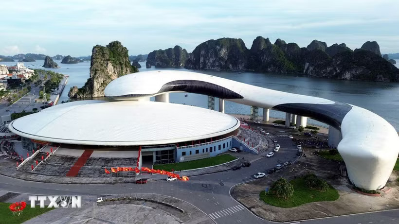 Cung Quy hoạch, hội chợ và triển lãm tỉnh Quảng Ninh (còn gọi là 