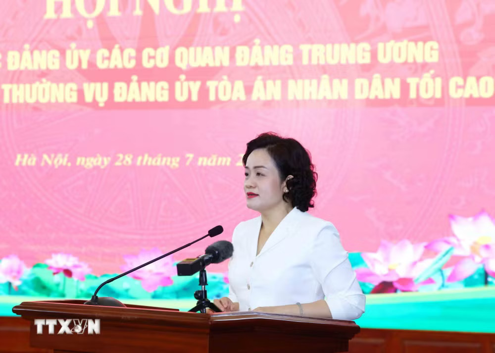 ttxvn-thuong-truc-dang-uy-cac-co-quan-dang-trung-uong-lam-viec-voi-ban-thuong-vu-dang-uy-toa-an-nhan-dan-toi-cao-4.jpg