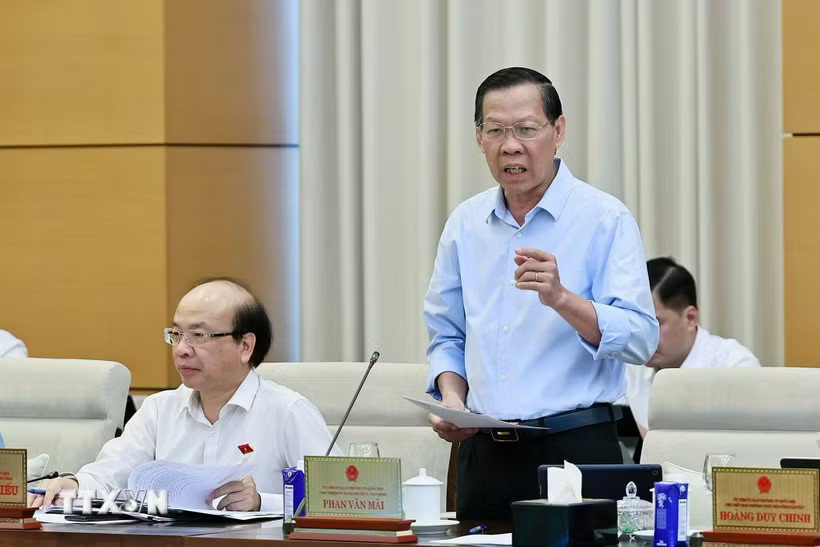Chủ nhiệm Ủy ban Kinh tế và Tài chính của Quốc hội Phan Văn Mãi phát biểu. (Ảnh: Doãn Tấn/TTXVN)