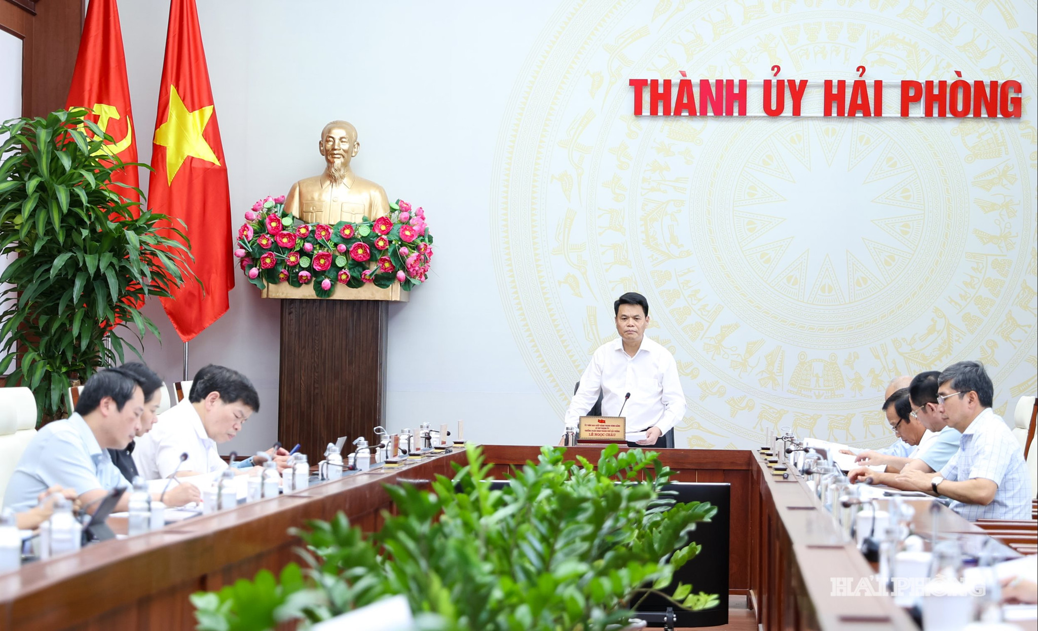 Đồng chí Lê Ngọc Châu, Ủy viên Trung ương Đảng, Bí thư Thành ủy, Trưởng Đoàn đại biểu Quốc hội Hải Phòng phát biểu chỉ đạo