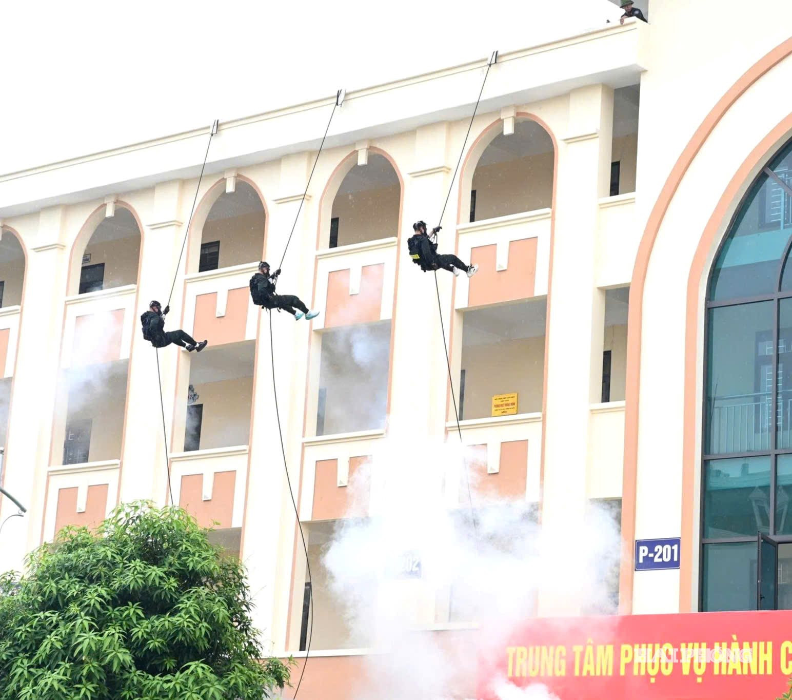 phong-thu4.jpg