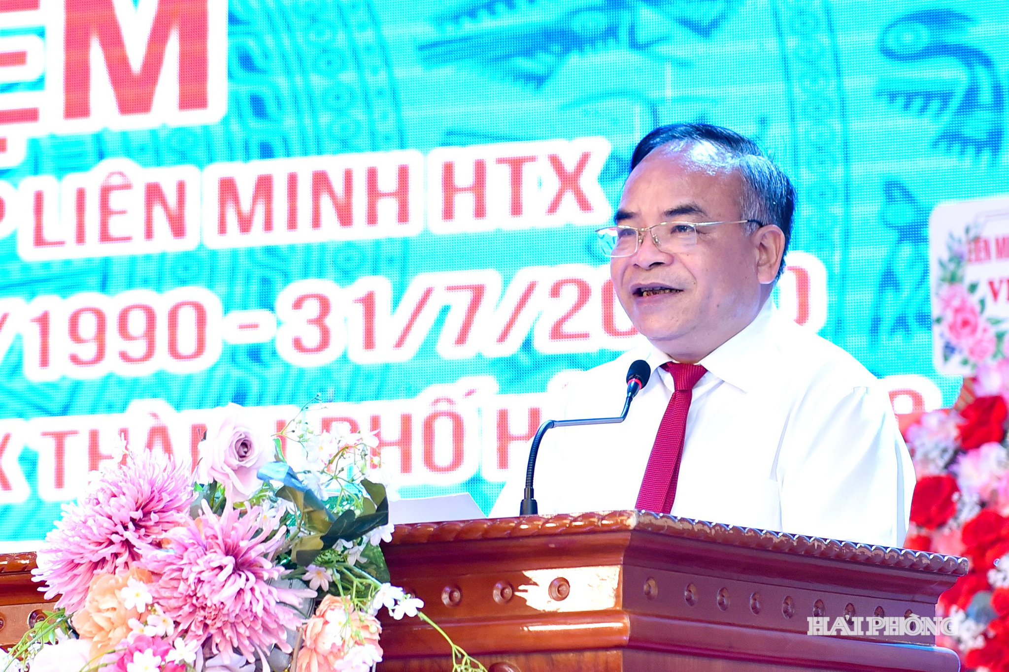 Đồng chí Ngô Ngọc Khánh, Chủ tịch Liên minh HTX thành phố phát biểu tại lễ kỷ niệm.