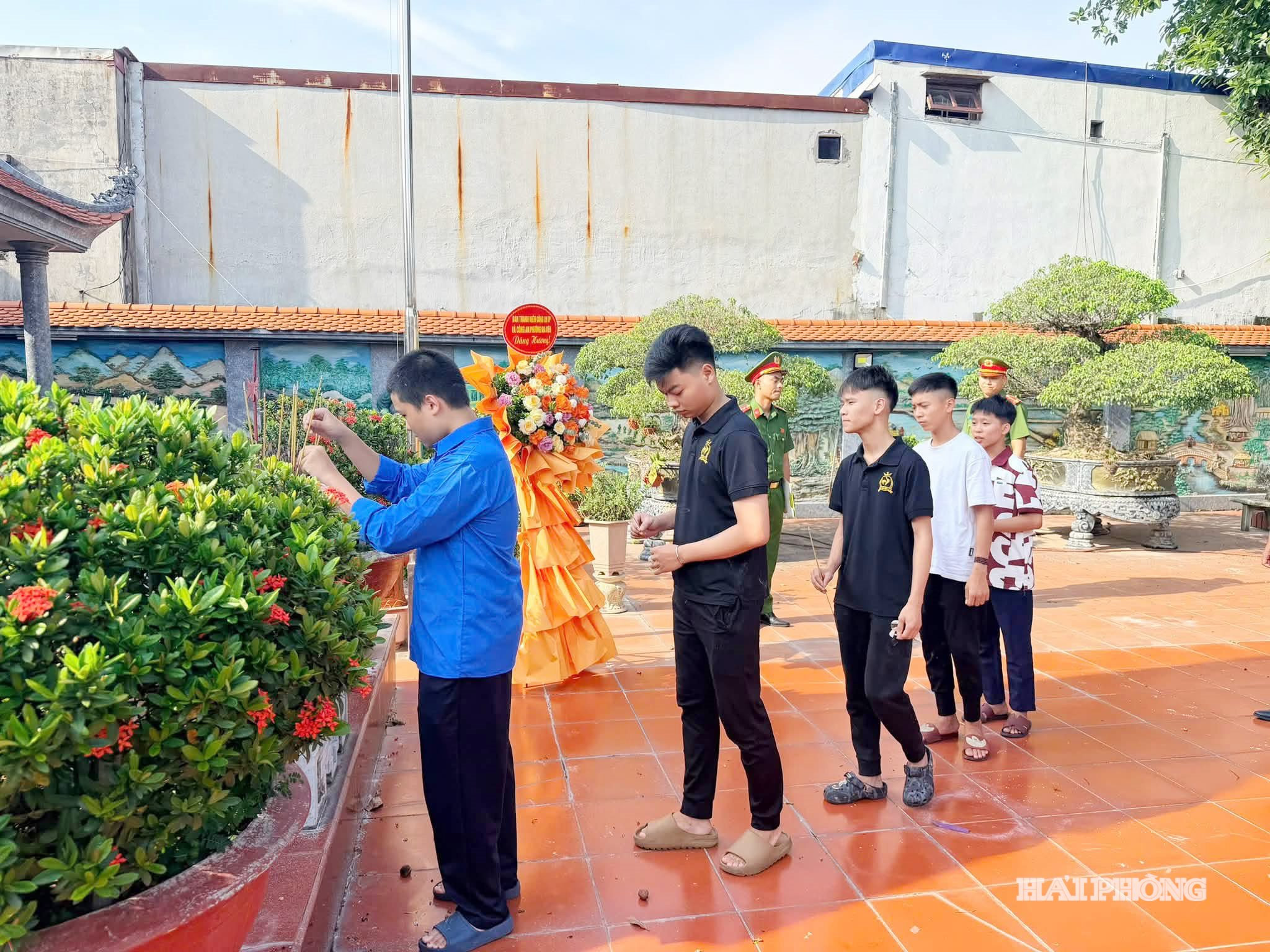 phuong-ngo-quyen.jpg