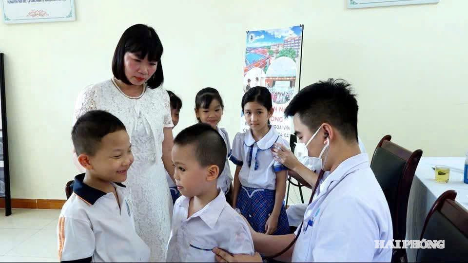 hoc-sinh-1.jpg