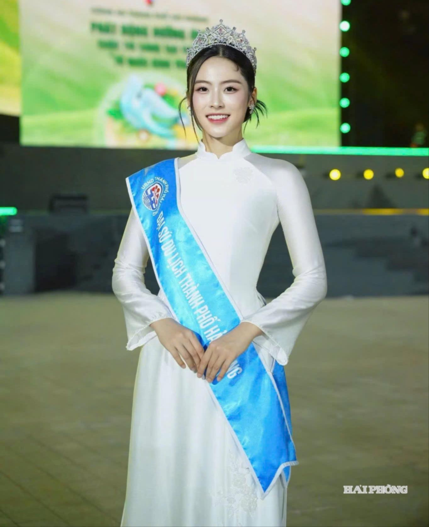 van-nhi-2.jpg