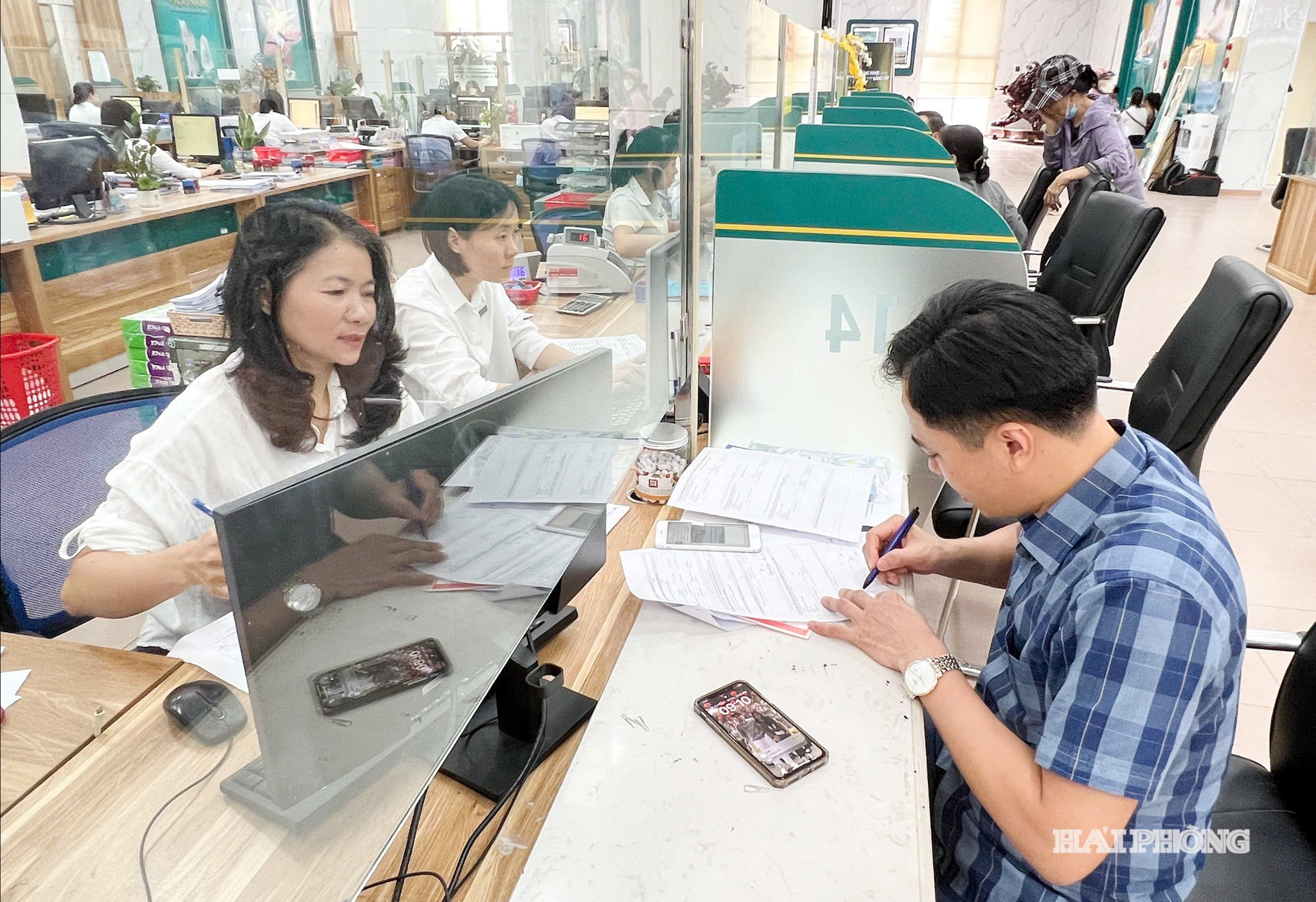 tin-dung-tieu-dung-1.jpg