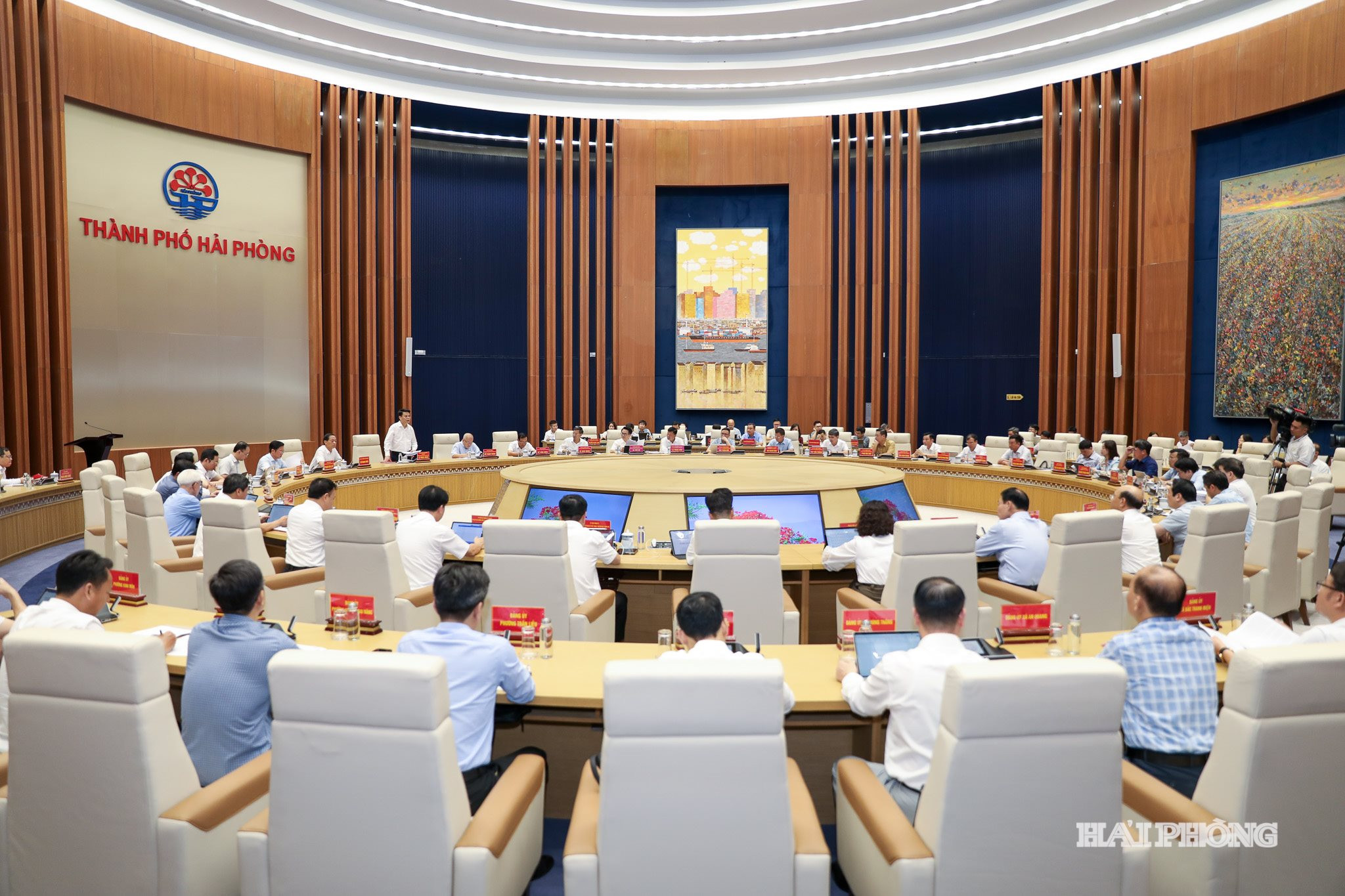 Quang cảnh hội nghị