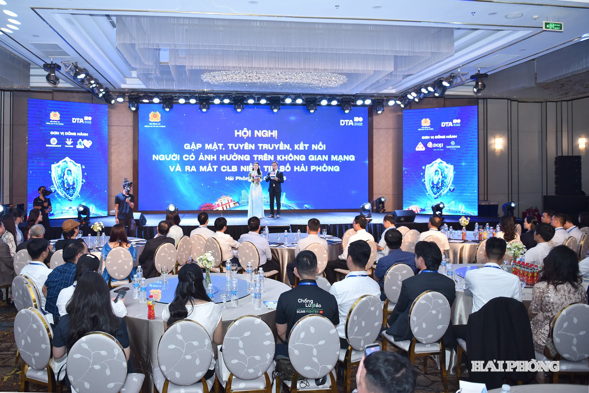 Quang cảnh buổi lễ.