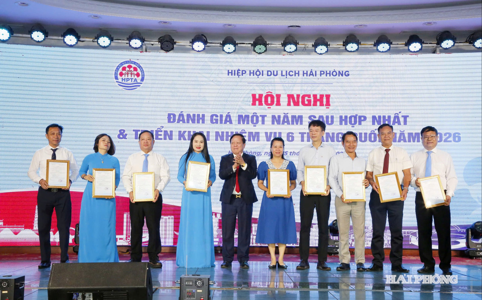 Thành lập 2