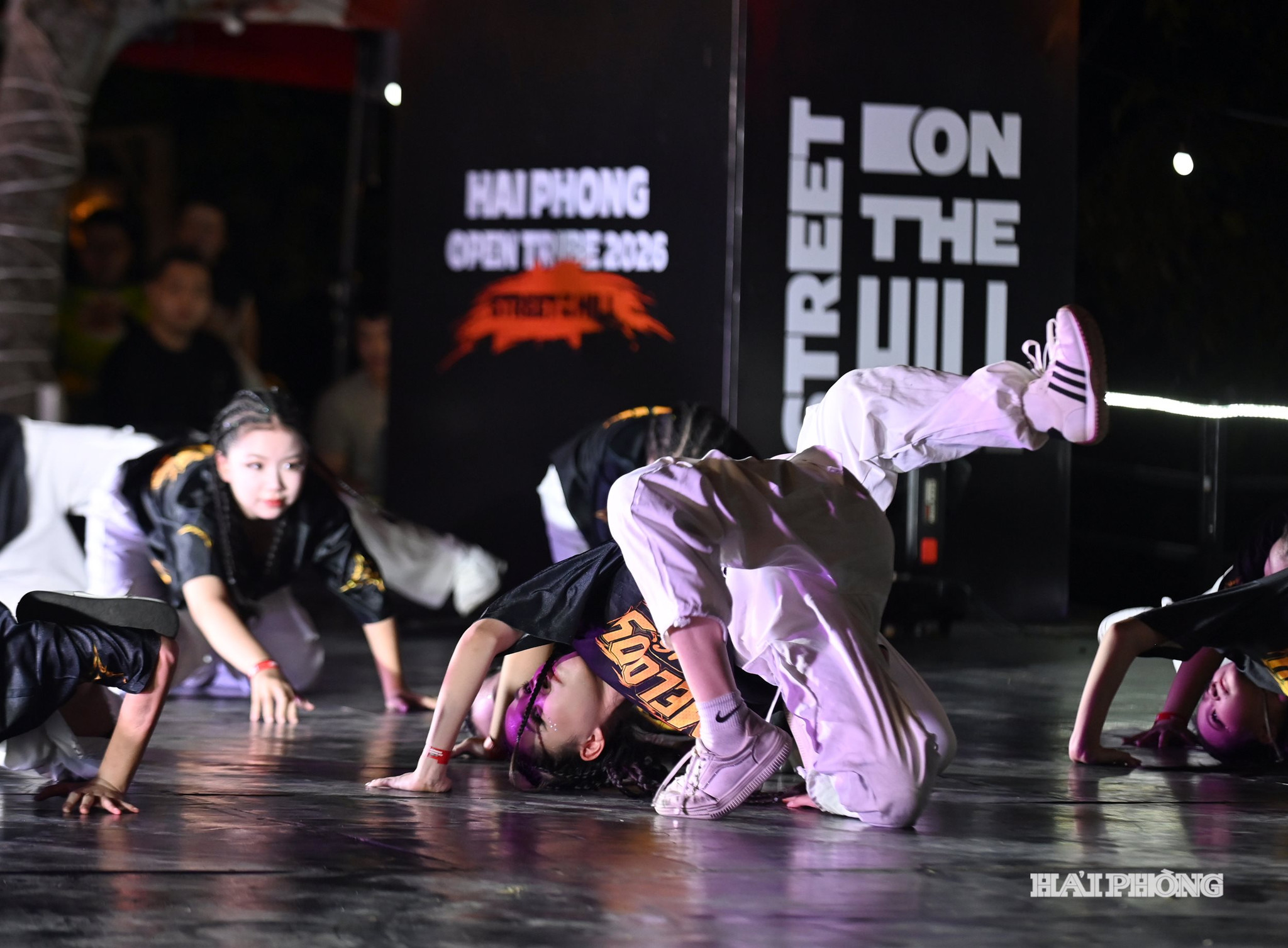 hip-hop-nhi19.jpg