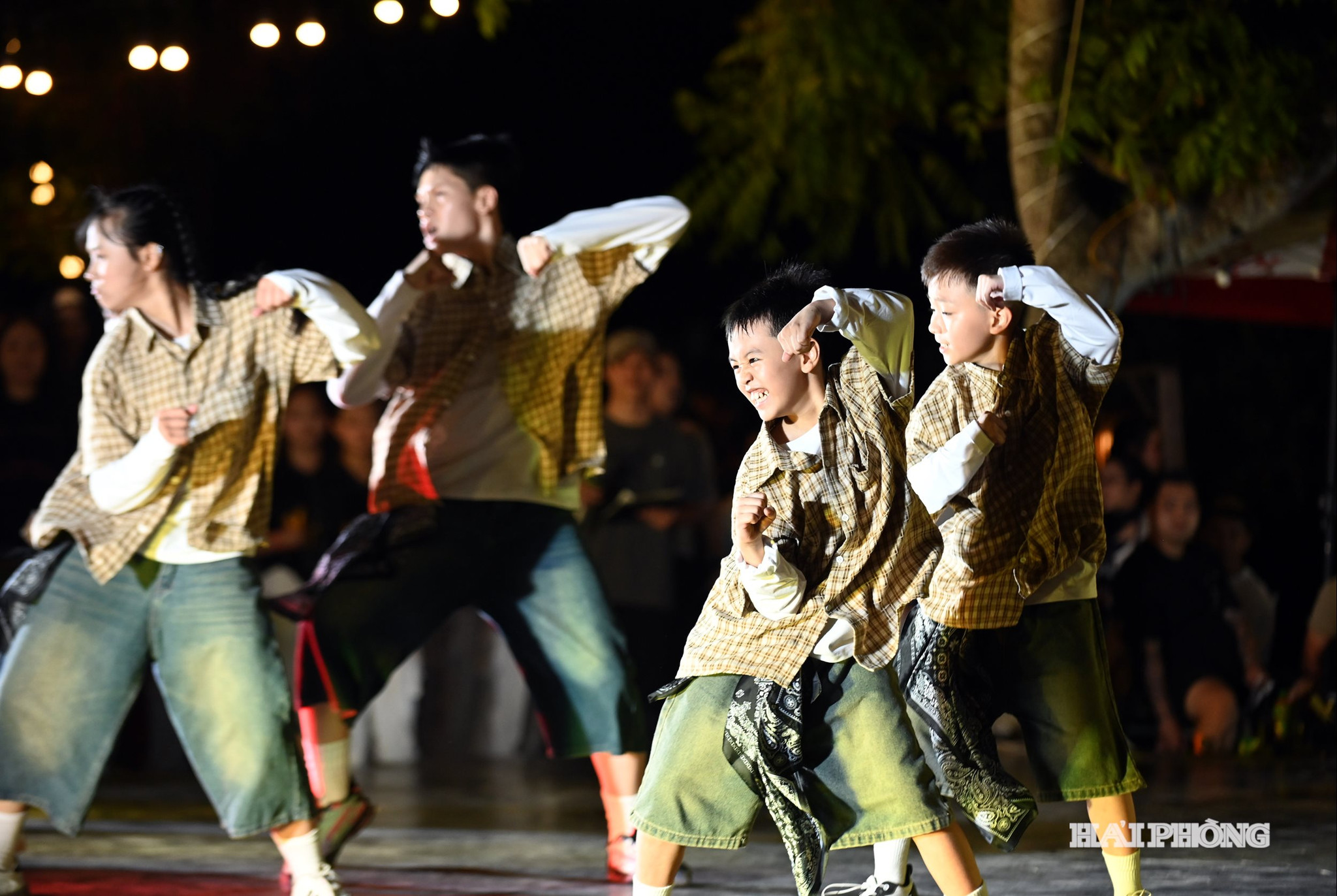 hip-hop-nhi27.jpg