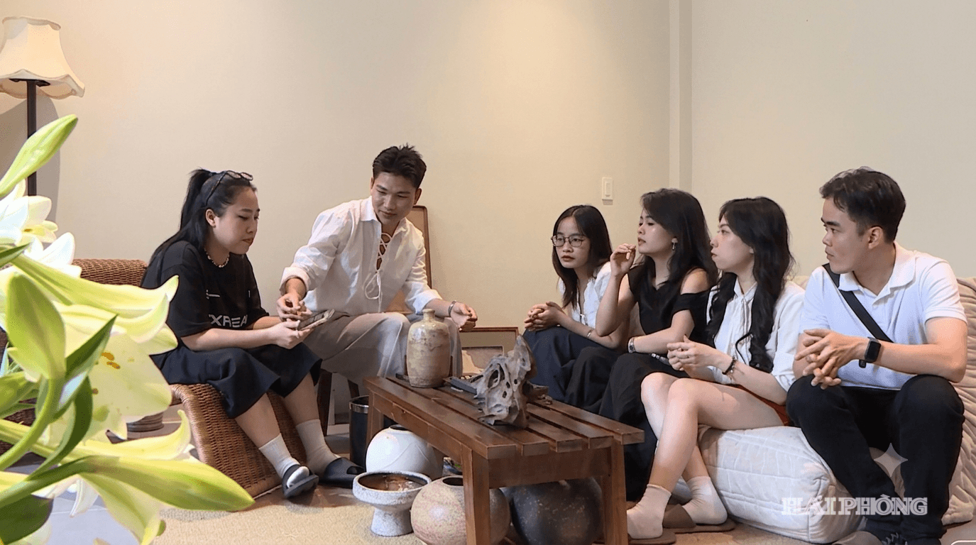 Giới trẻ ngày càng yêu thích lưu trú homestay khi du lịch nội đô Hải Phòng. Ảnh: HẢI HẬU