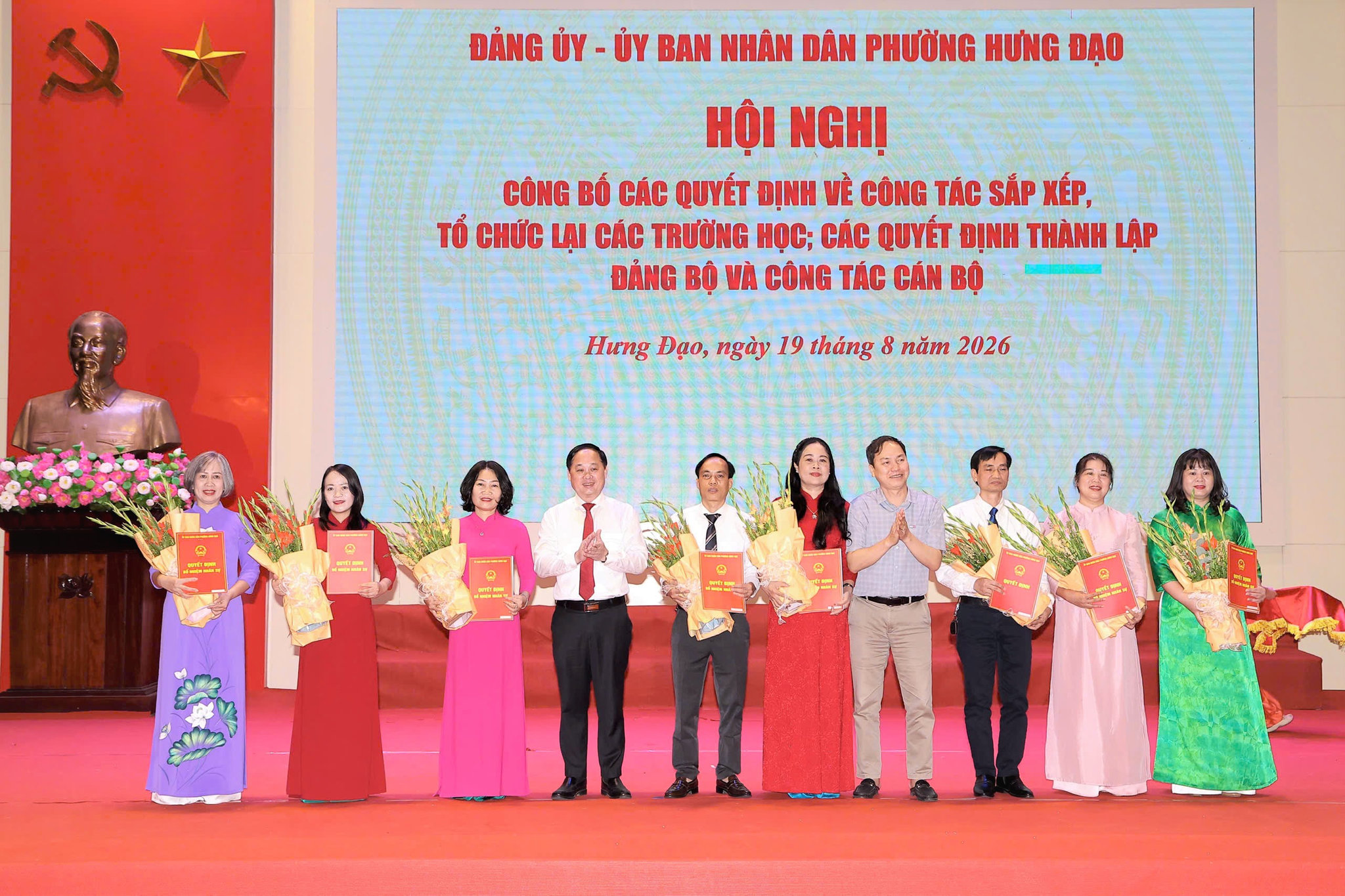 lanh-dao 1