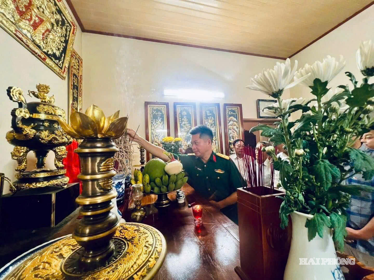 trao tang di anh 2