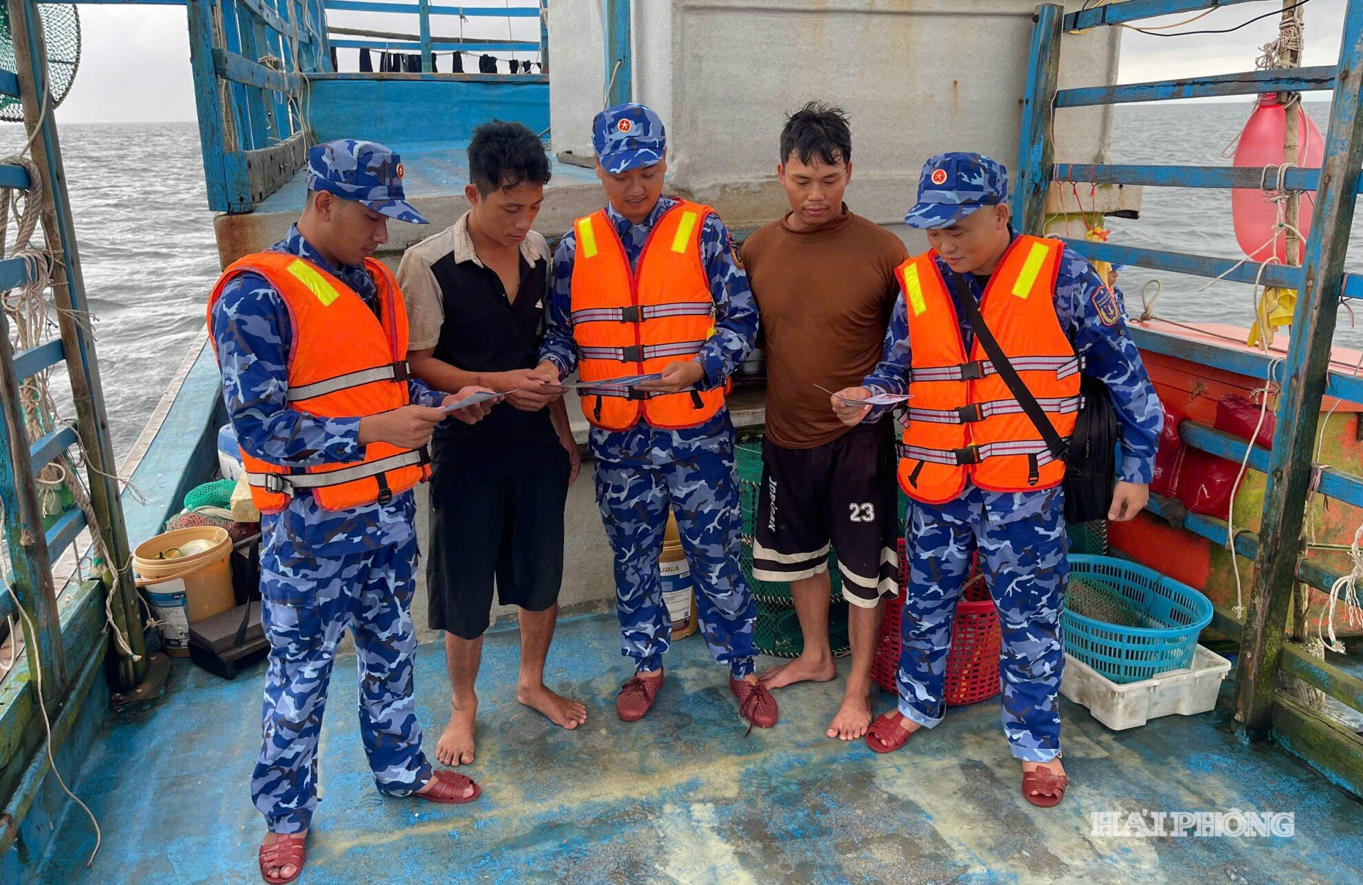 tuyen-truyen-iuu (2)