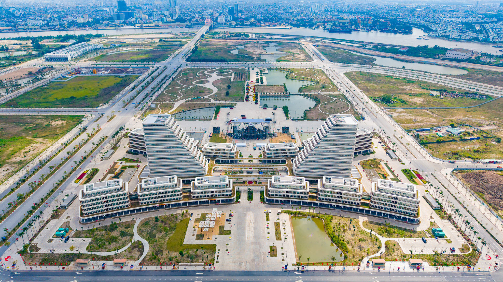 Khu đô thị Bắc sông Cấm đang định hình một trung tâm đô thị hiện đại, mở rộng không gian phát triển của Hải Phòng về phía Bắc sông Cấm.