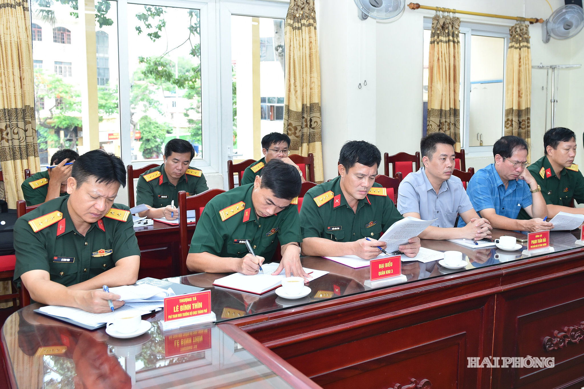 Các đại biểu dự hội nghị.