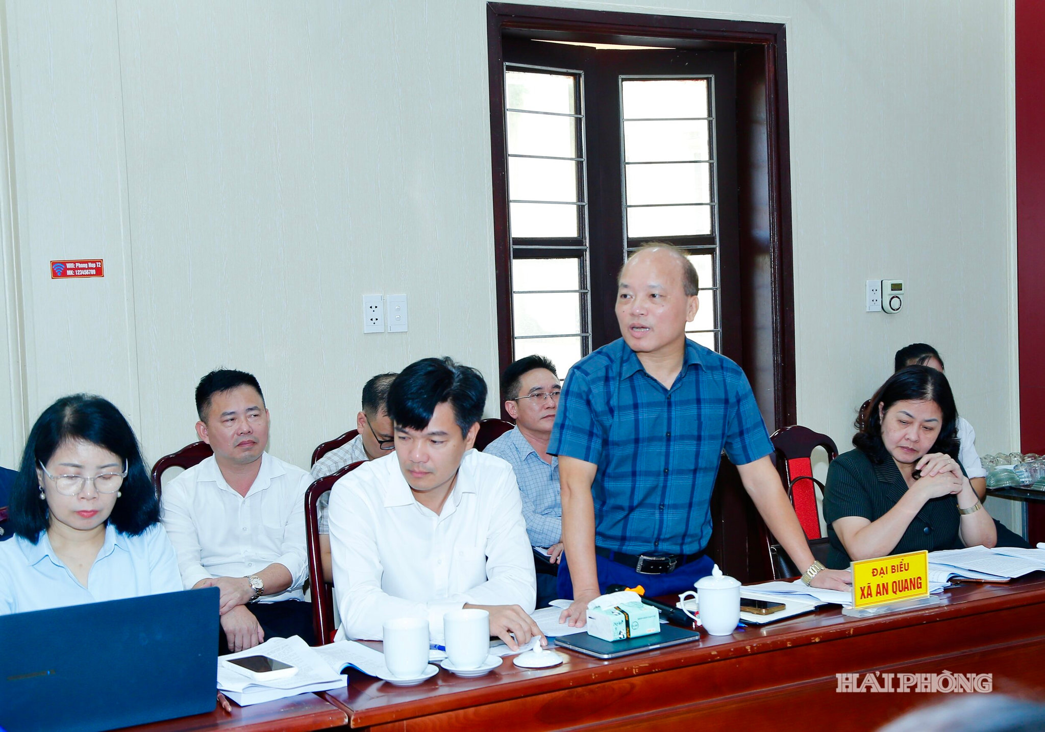 Đồng chí Nguyễn Trọng Tuấn, Bí thư Đảng ủy xã An Quang báo cáo tại cuộc làm việc.